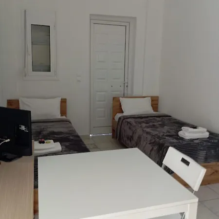 Elena Aparthotel