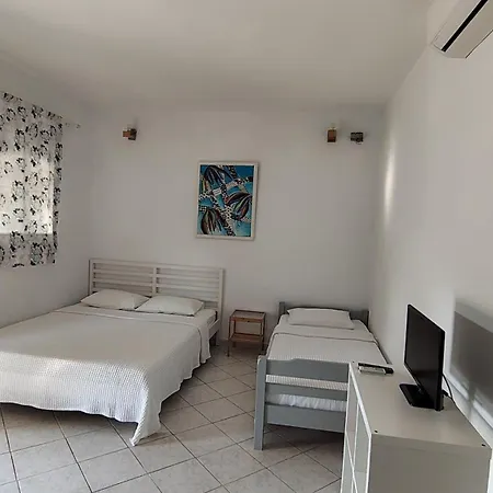 Elena Lejlighedshotel