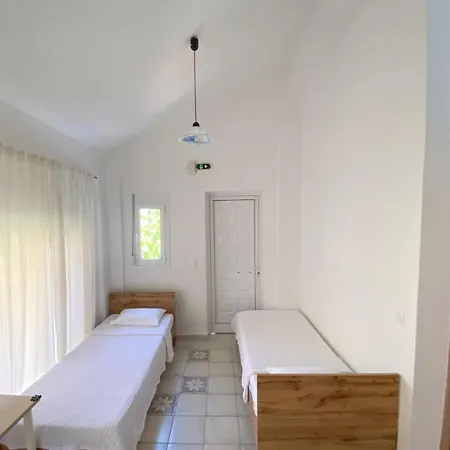 Elena Aparthotel Ormos Panagias