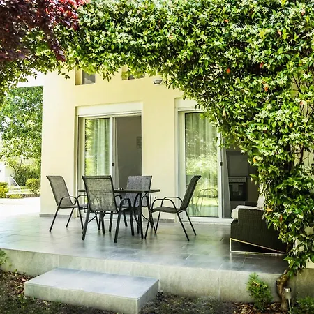 Elena Ormos Panagias