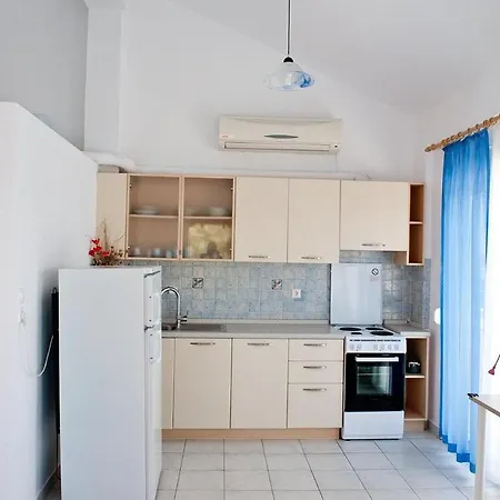 Aparthotel Elena Ormos Panagias